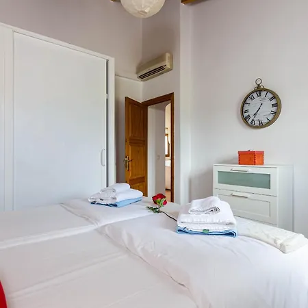 Villa Yourhouse Grau Petit